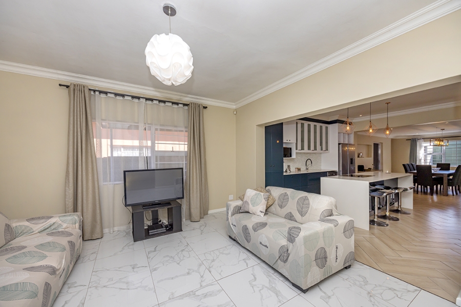 3 Bedroom Property for Sale in Avondale Western Cape